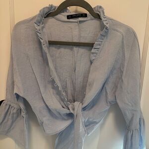 Zara linen cropped bell sleeve button up tie shirt size medium blue